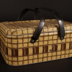 2025.8-tin-litho-metal-picnic-basket-with-basket-waeve-pattern