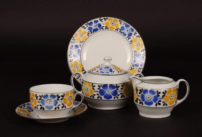 Dish Night – International Museum of Dinnerware Design