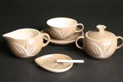 Winfield Pottery, Desert Dawn ashtray, 1940s with candy cigarette