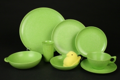 2020.85 Branchell Spray Lime Kaye LaMoyne Color Flyte Melmac plastic dishes with plush peep